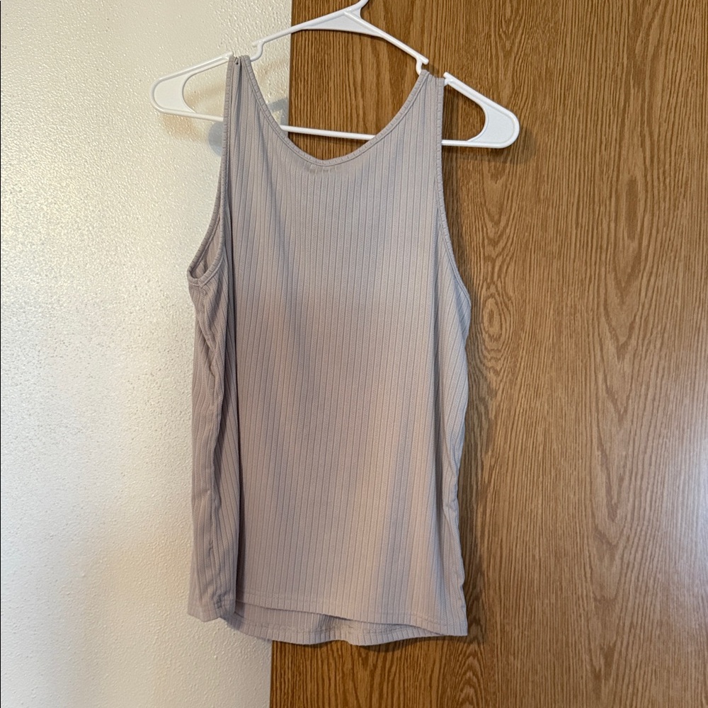 Light Gray Ribbed Tank Top - Picture 2 of 2